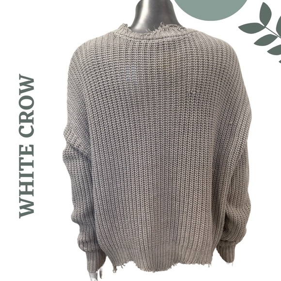 White Crow Edgy Gray Distressed Hem Sweater Slouchy Fit Size Large - Picture 3 of 7